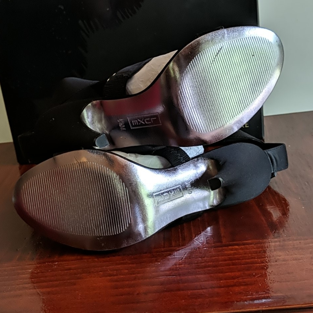 Heels - Picture 6 of 6